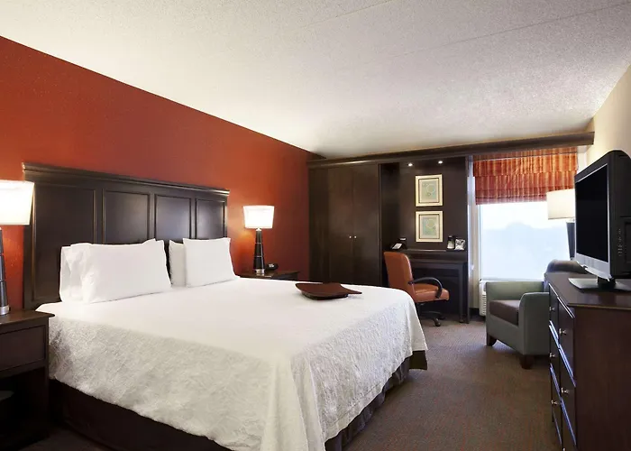 Hampton Chicago-midway Airport Hotel 3*