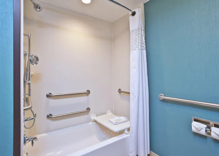 Hampton Chicago-midway Airport Hotel 3*