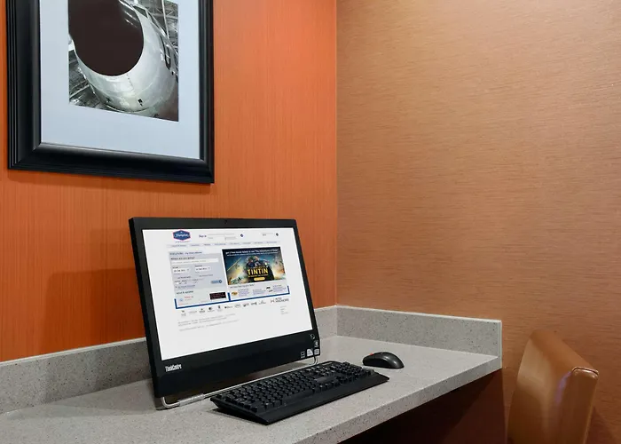 Hampton Chicago-midway Airport Hotel 3*