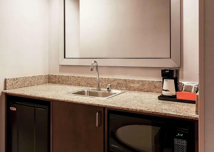 Hampton Chicago-midway Airport Hotel
